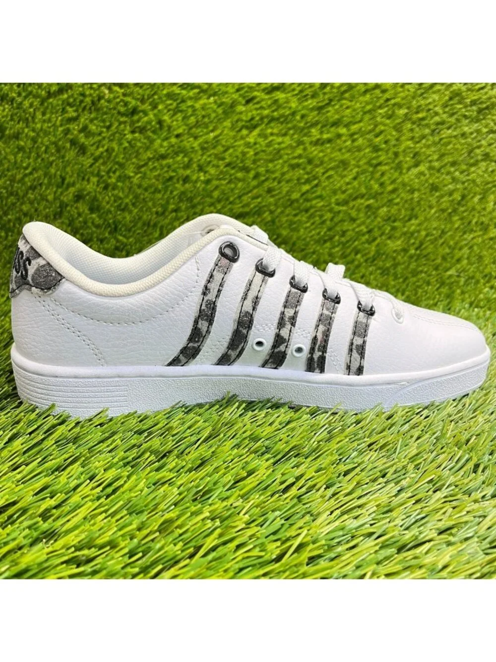 K-Swiss Court Pro II Leopard Womens Size 7 White Black Athletic Shoes Sneakers
